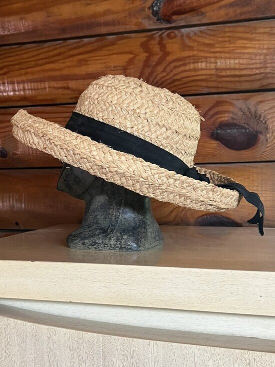 Vintage August Accessories Natural Straw Sun Hat with Black Grosgrain Sash & Bow main image 7